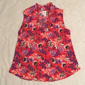 Brightly patterned tank